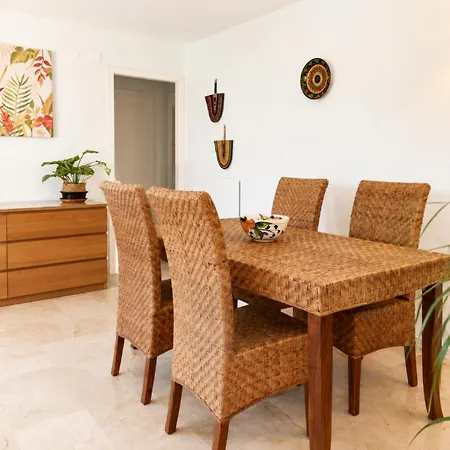 Coastal Living Near Marina Lejlighed