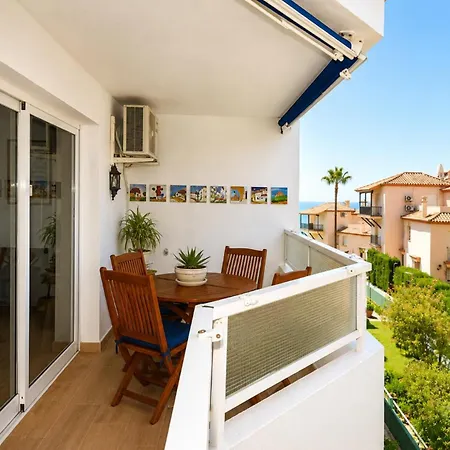 Coastal Living Near Marina Lejlighed *