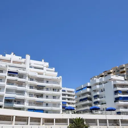 Coastal Living Near Marina Lejlighed *
