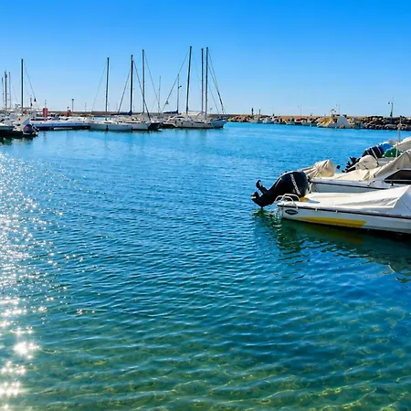 Coastal Living Near Marina Lejlighed Estepona